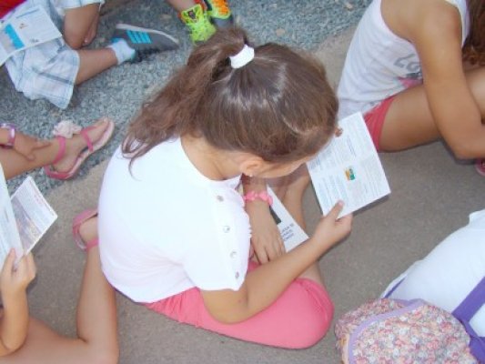 Copii instruiţi să aibă 